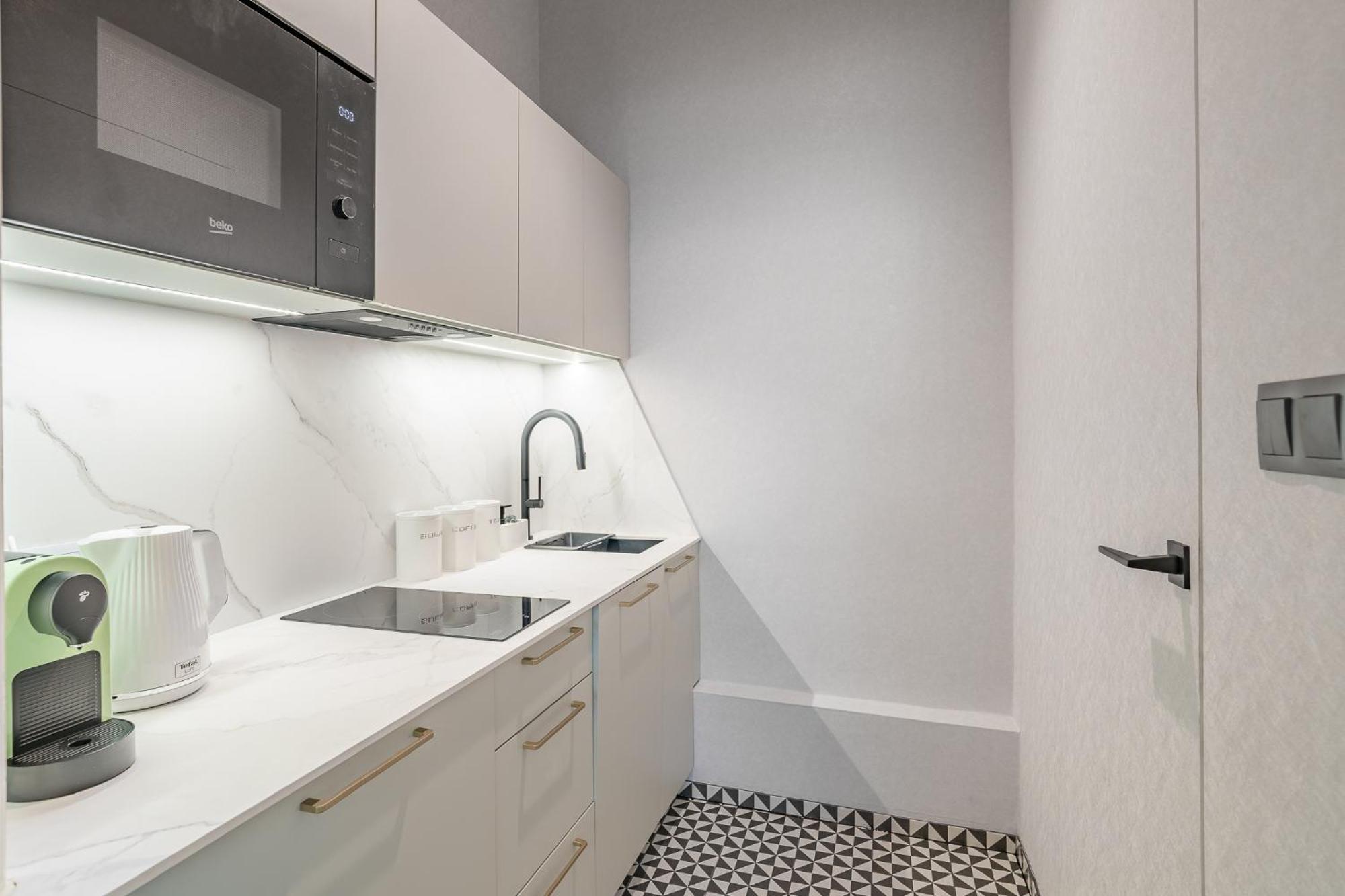 Superior Apartment