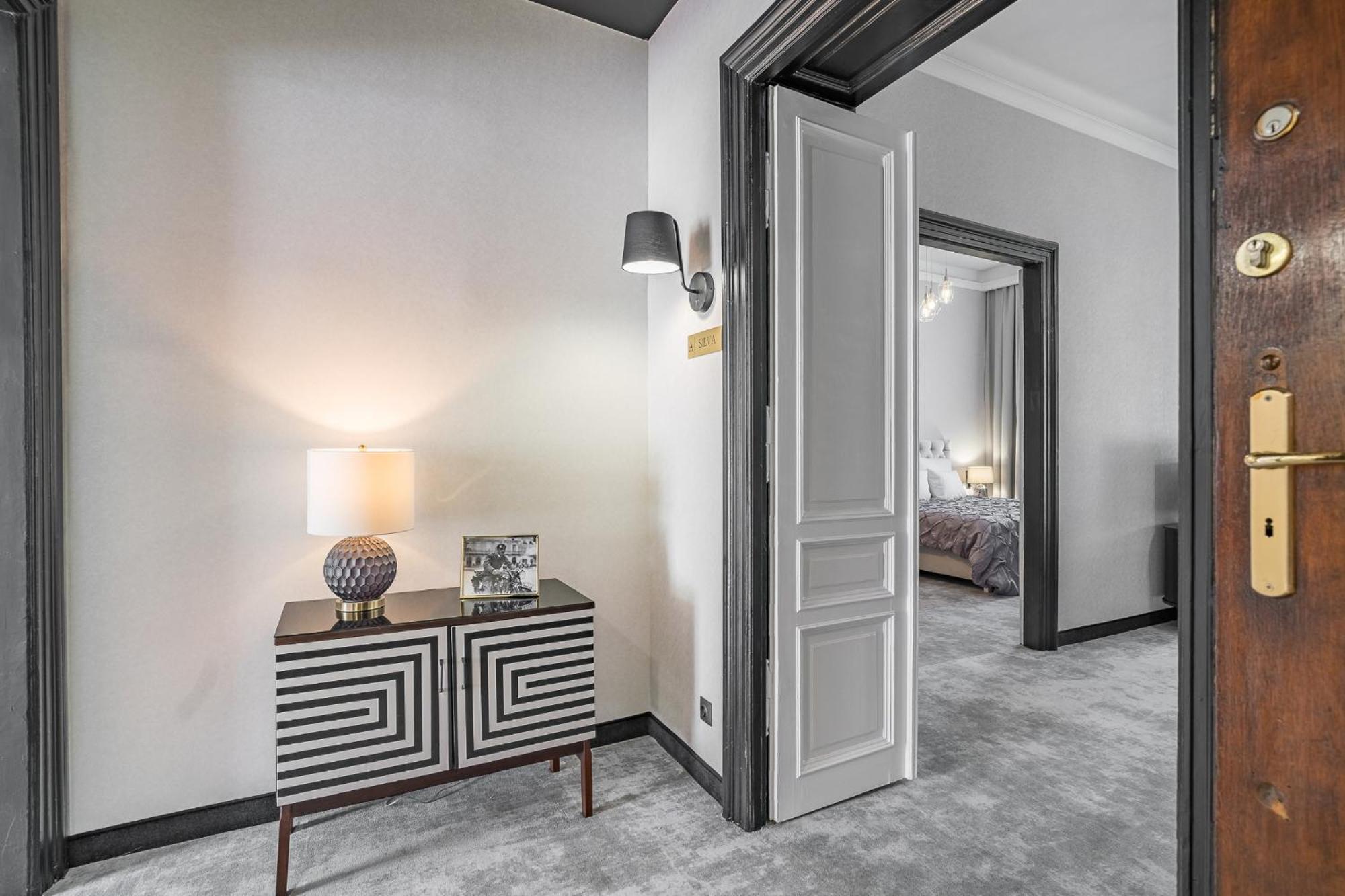 Superior Apartment